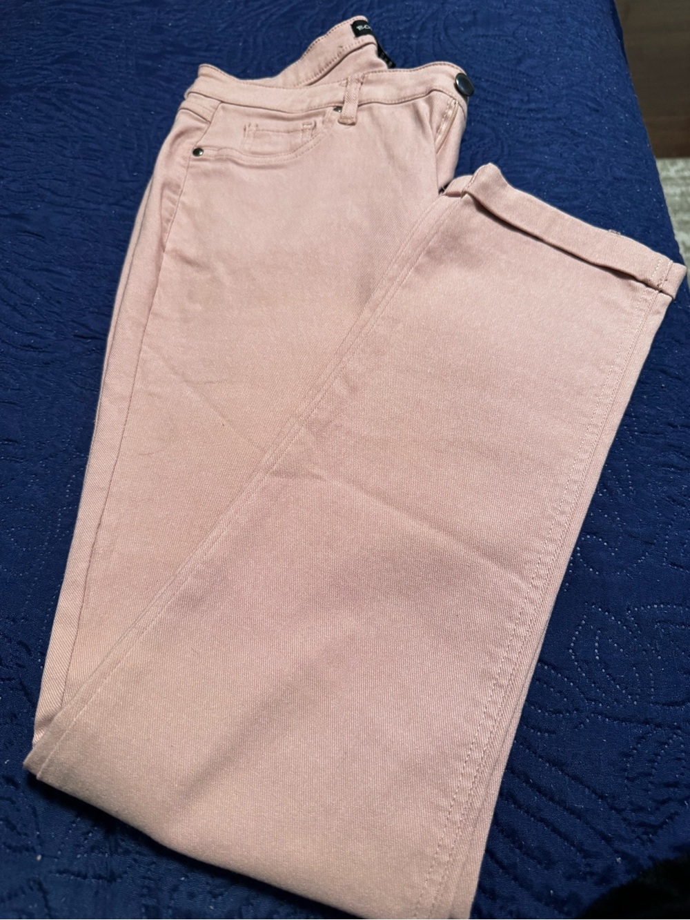 Straight-Leg Women’s Jeans in Soft Blush Pink